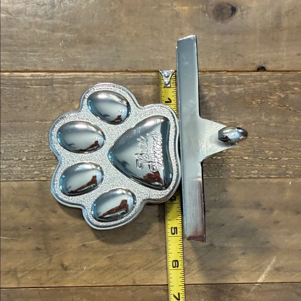Silver Paw Print Stocking Holder - Picture 6 of 7